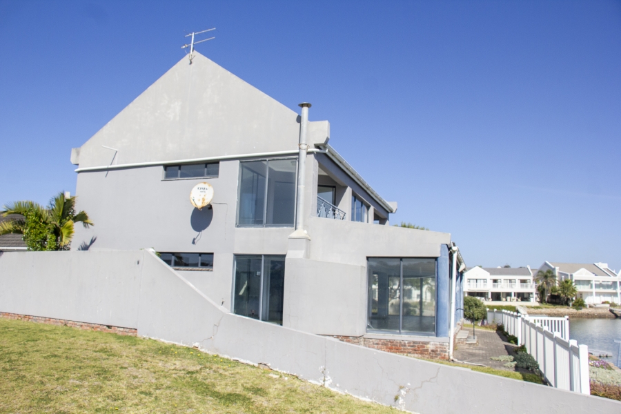 4 Bedroom Property for Sale in Royal Alfred Marina Eastern Cape